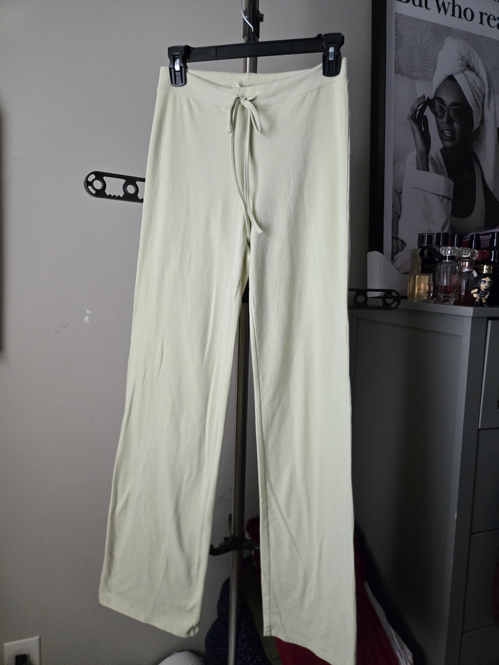 SKIMS Wide-Leg Drawstring Pants — Pale Yellow